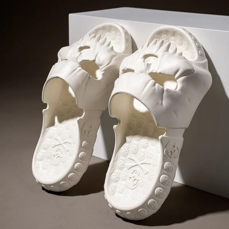 SlipSkull - Zapatillas Con Forma de Calavera
